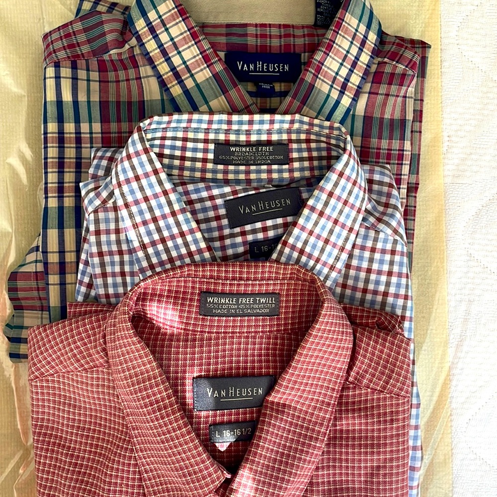 VanHuesen 3 wrinkle free short sleeved shirts. Size Large 16-16 1/2.